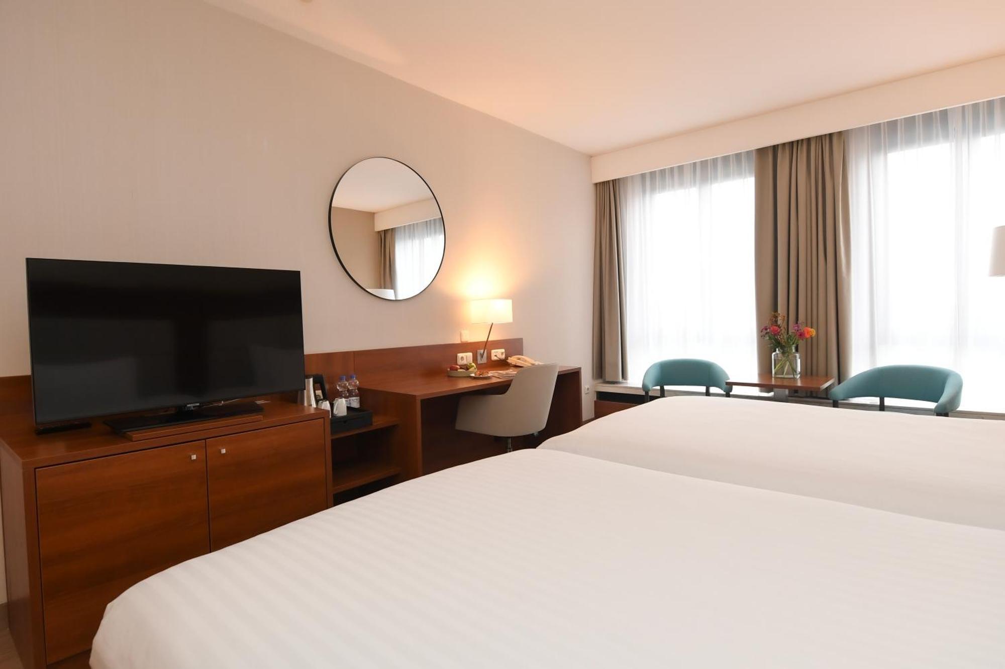 Hotel Crowne Plaza Maastricht By Ihg Exterior foto