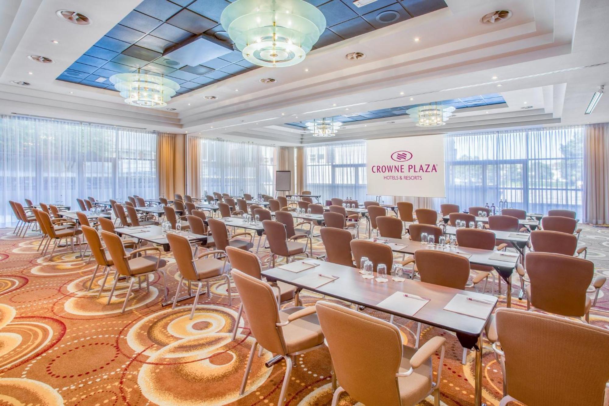 Hotel Crowne Plaza Maastricht By Ihg Exterior foto
