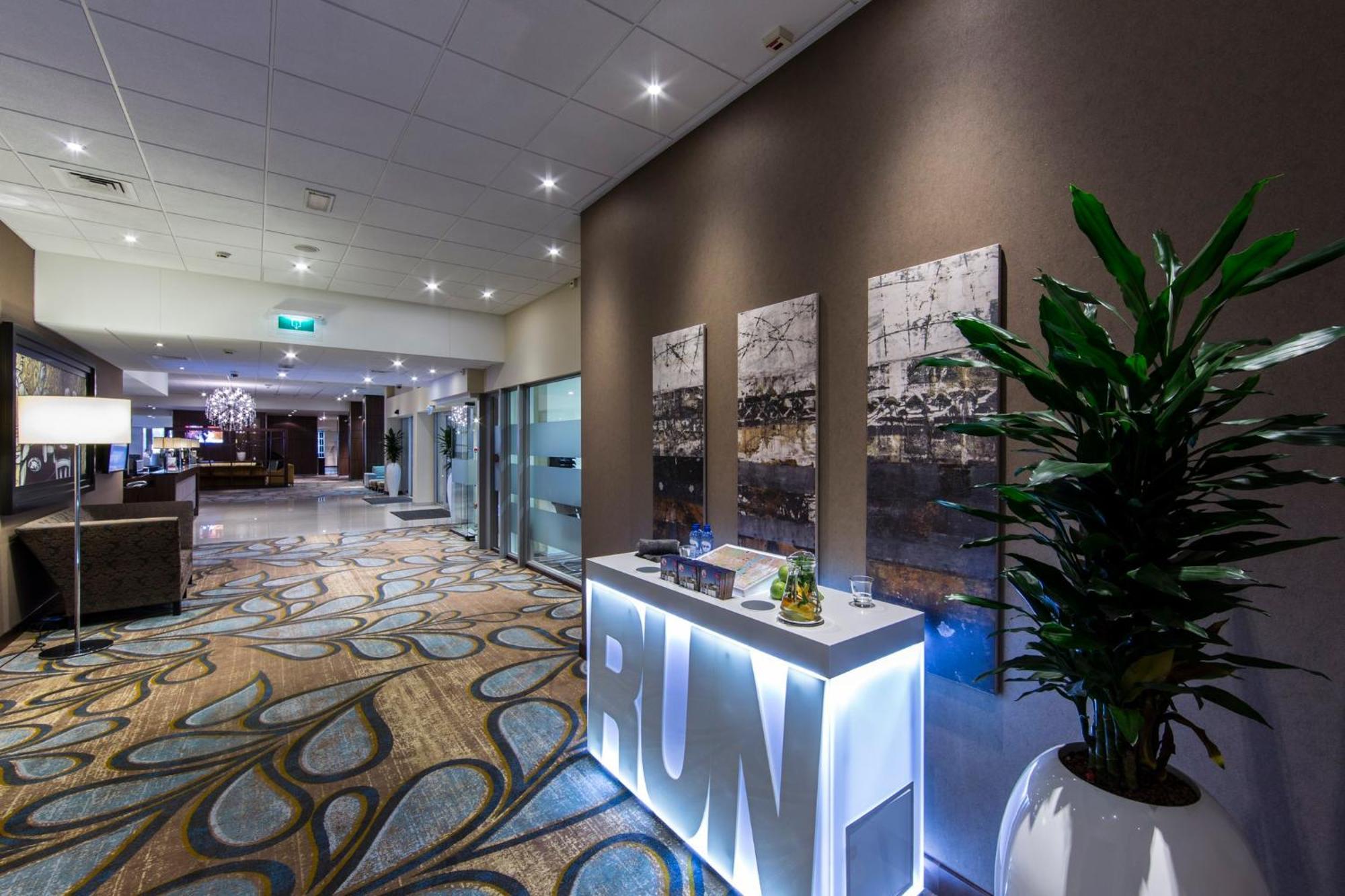 Hotel Crowne Plaza Maastricht By Ihg Exterior foto
