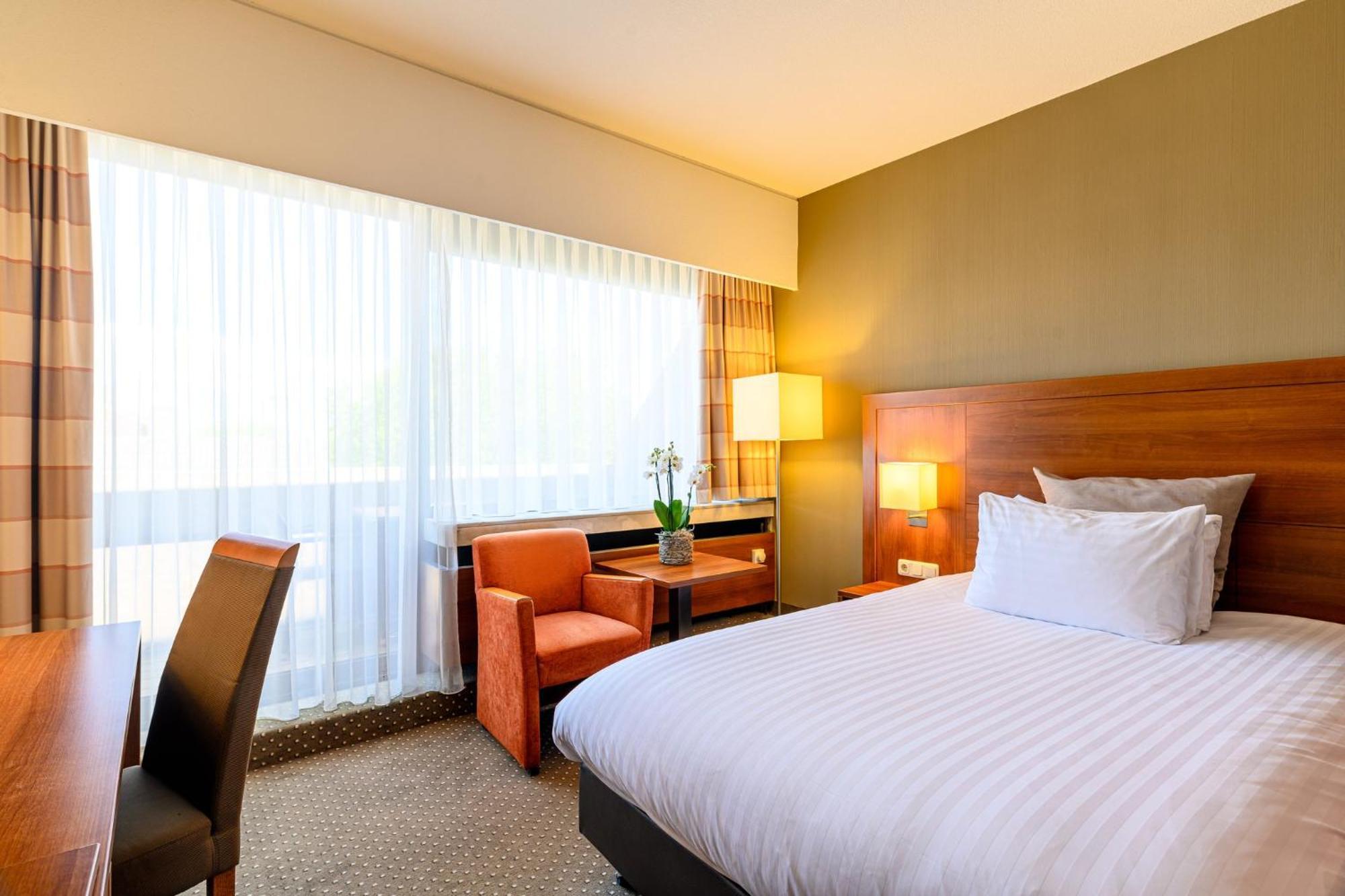 Hotel Crowne Plaza Maastricht By Ihg Exterior foto